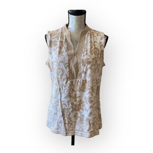 𝅺𝅺⭐️2 FOR $20⭐️ Charter Club taupe and white tank top.